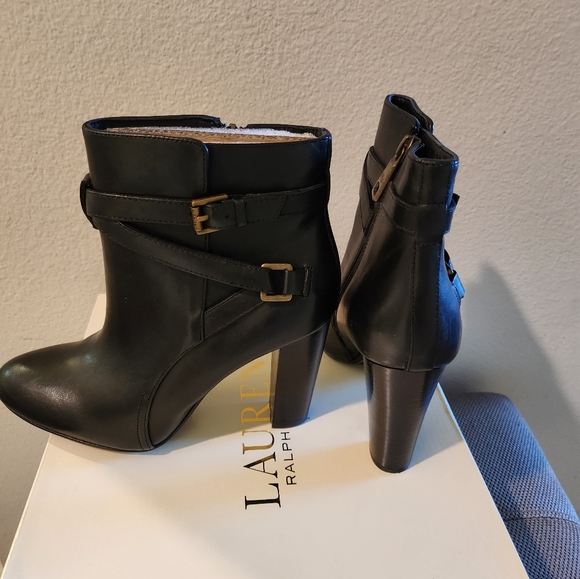 Ralph Lauren Ankle Boots - Picture 3 of 4